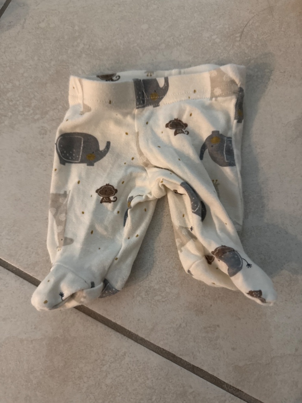 Lot of Preemie Clothes - Picture 2 of 2